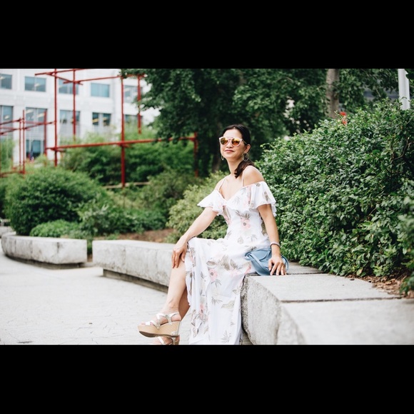 Off Shoulder Ruffle Dress - Picture 8 of 8